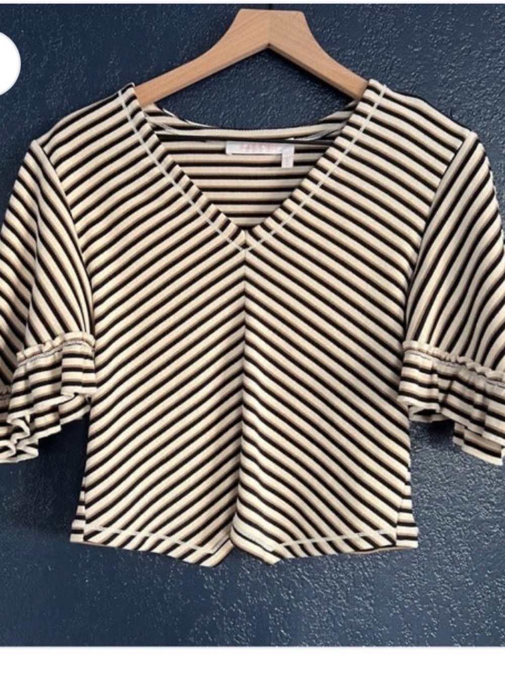 See By Chloe Striped V-Neck Cropped Blouse Black & Cream XL - Picture 4 of 7